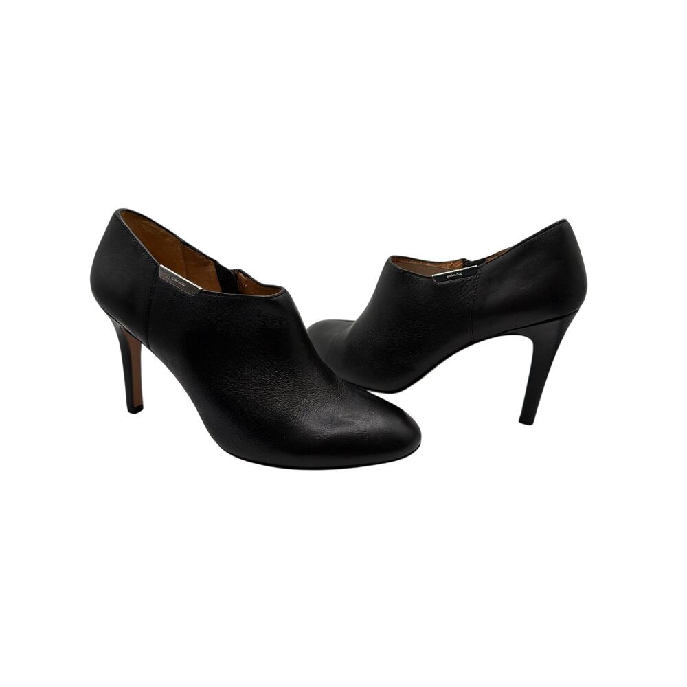 ⭐️ Women’s Coach Black Leather Booties Size 9 Preppy Sophisticated Chic Career